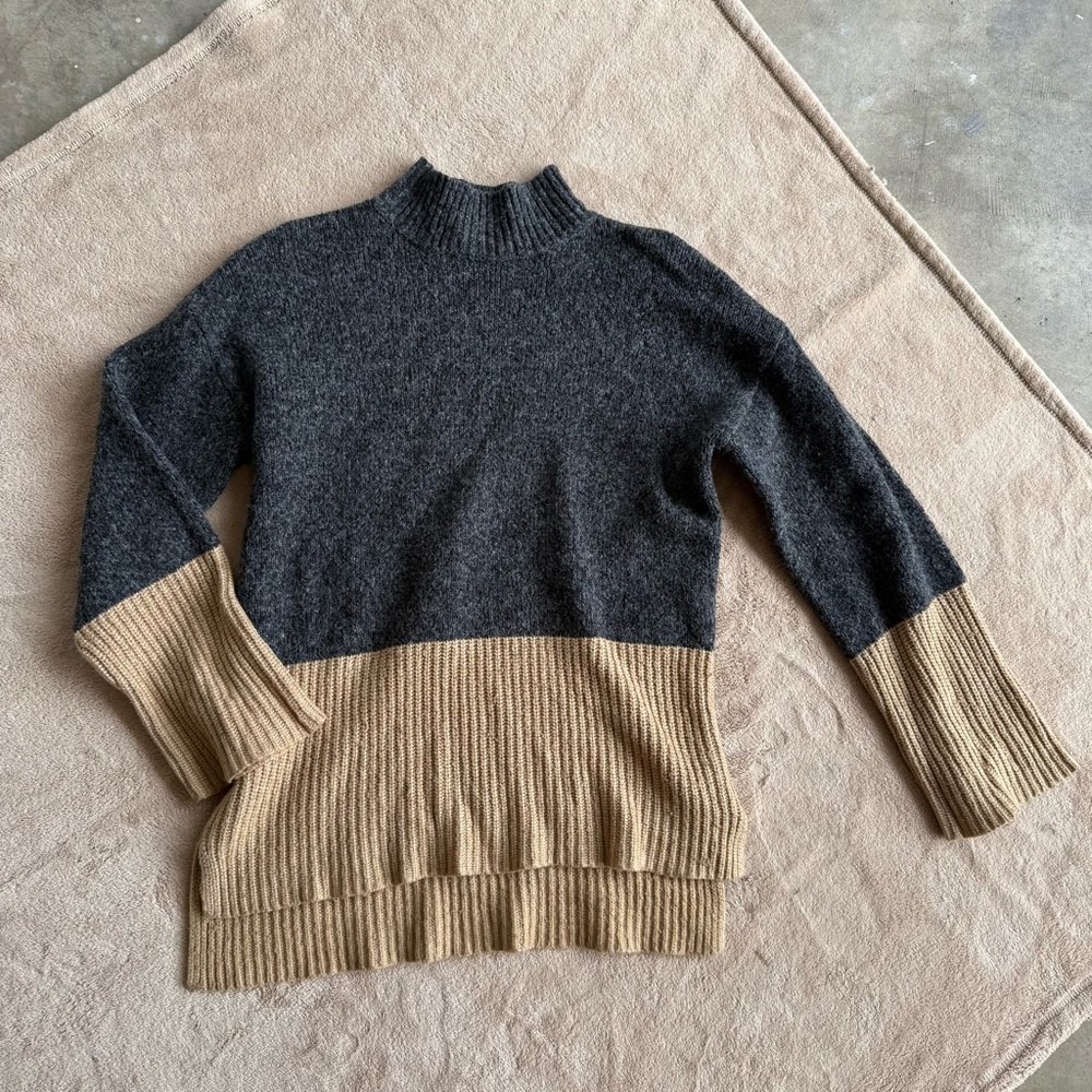 Michael Kors Gray and Beige Knit Sweater